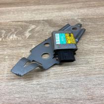 89830 30130 187900 1762 Left Airbag deployment crash/impact sensor Lexus GS 300