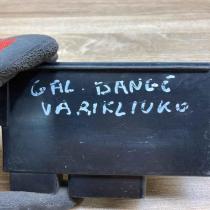 P04686687AM   Door control unit/module Chrysler Voyager