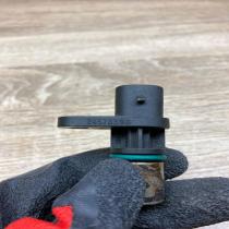 24576398   Crankshaft position sensor Opel Zafira A