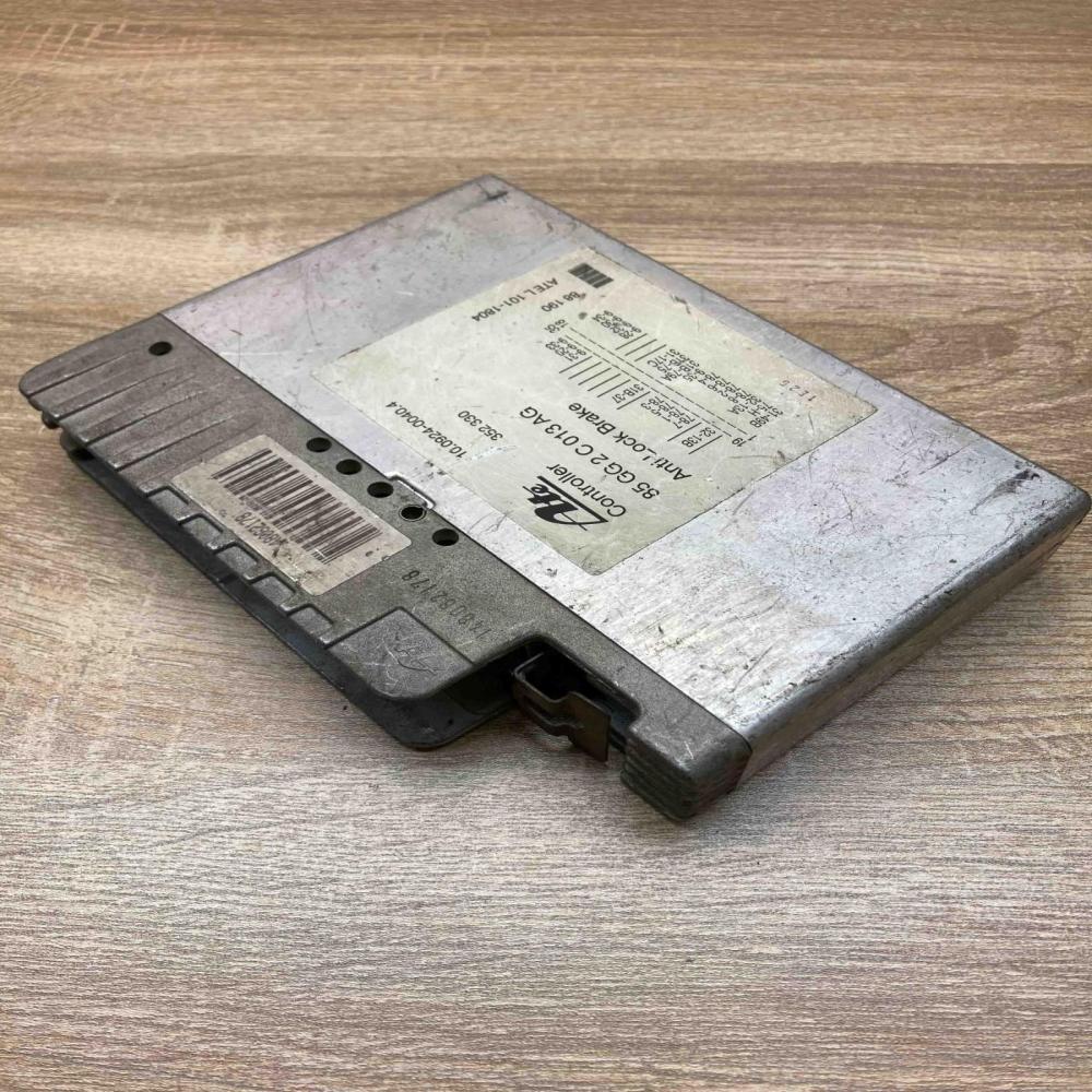 85GG 2C013 AG 352330  ABS control unit/module Ford Sierra