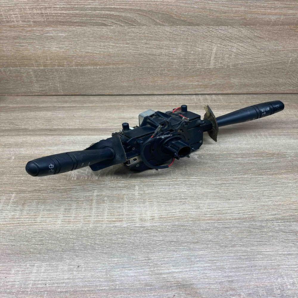 7700832543 54034303 With Plug Wiper turn signal indicator stalk/switch Renault L