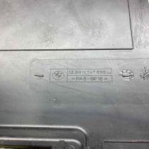 1747665   Fuse box cover BMW 7 E38