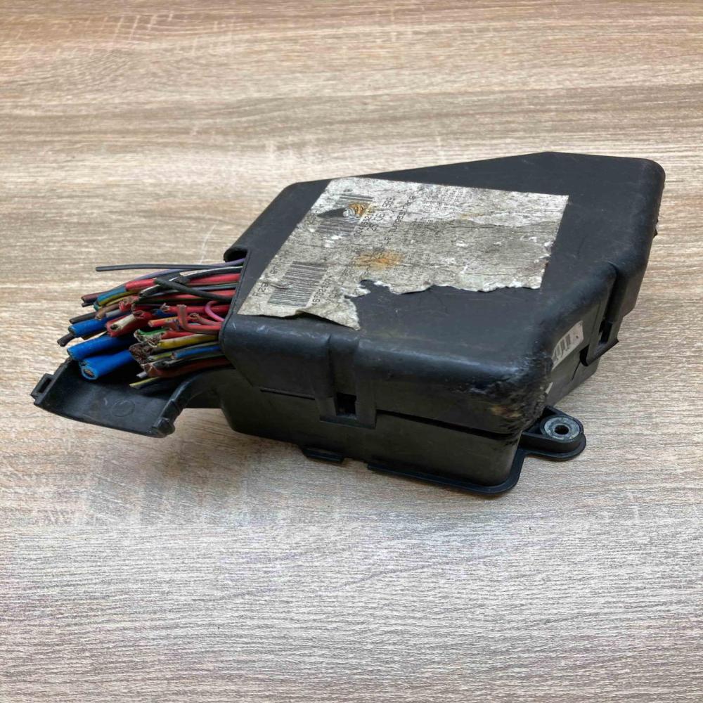5D1941824   Fuse module Audi A4 S4 B5 8D