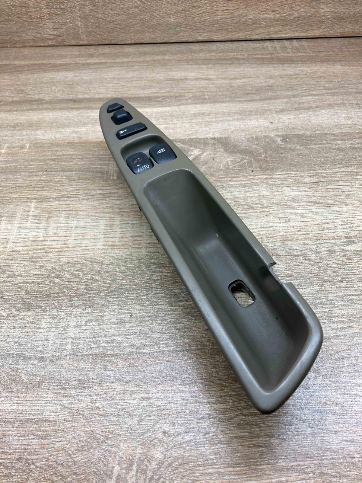 30889751 4970  Electric window control switch Volvo S40, V40