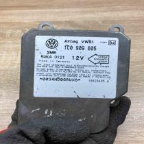 1C0909605 5WK43121  Airbag control unit/module Skoda Fabia Mk1 (6Y)