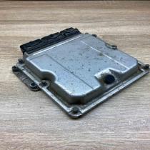 HOM8200048297 0281010297  Engine control unit/module ECU Renault Laguna II
