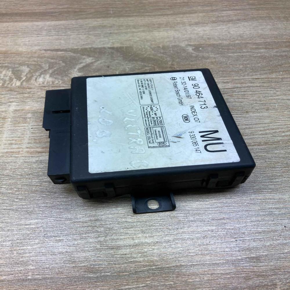 90464713 9330065147  Comfort/convenience module Opel Vectra B