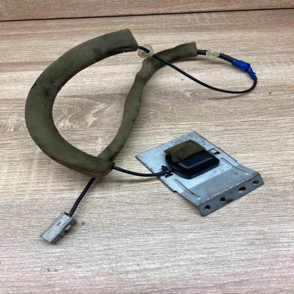 39835 SWA  A012 M1 26170061  Aerial antenna amplifier Honda CR-V