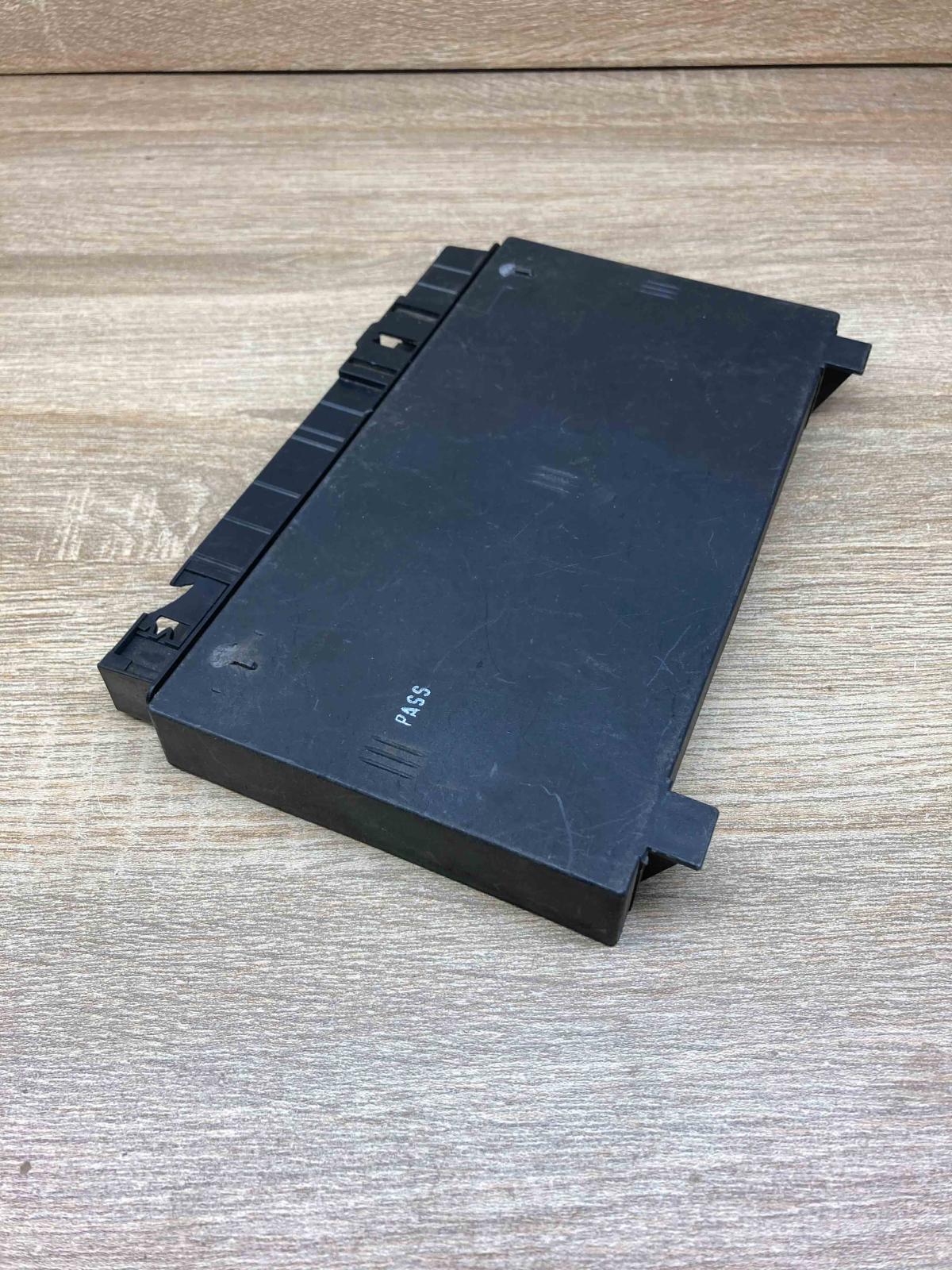 6920447 000014676  Seat control module BMW 5 E60 E61
