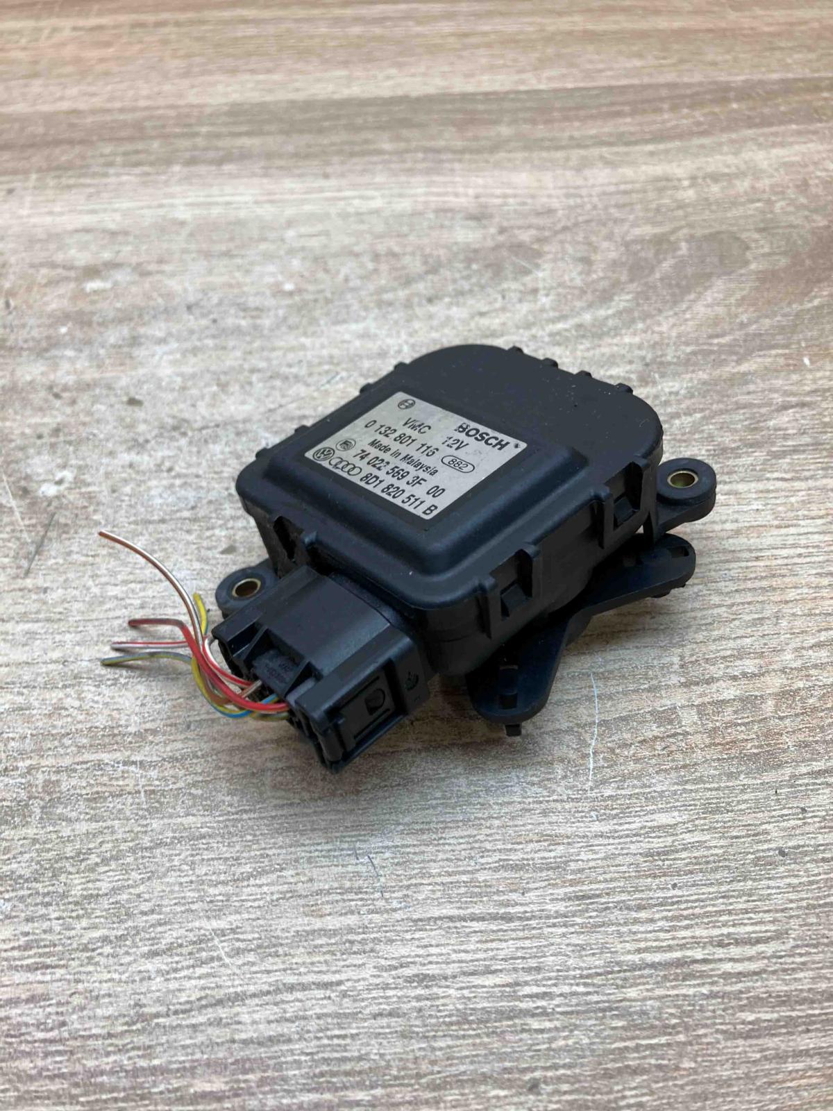 8D1820511B 0132801116 Used With Plug Air flap motor/actuator Volkswagen PASSAT B