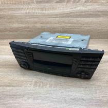 A2118200979   Radio/CD/DVD/GPS head unit Mercedes-Benz E W211