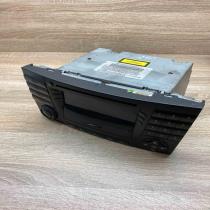 A2118200979   Radio/CD/DVD/GPS head unit Mercedes-Benz E W211