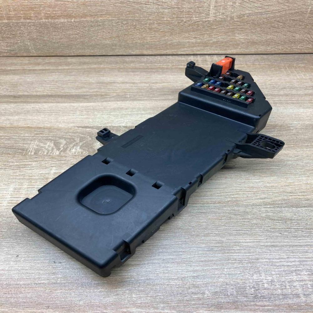12757999 12798346  Fuse module Saab 9-3 Ver2