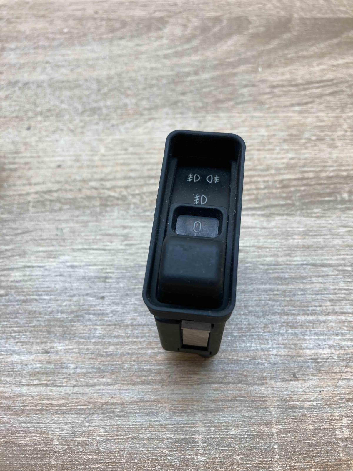 1384007   Light switch BMW 5 E34