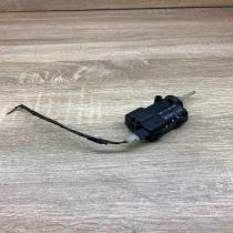 13120789 805472 With Plug Fuel tank cap lock motor Opel Corsa C