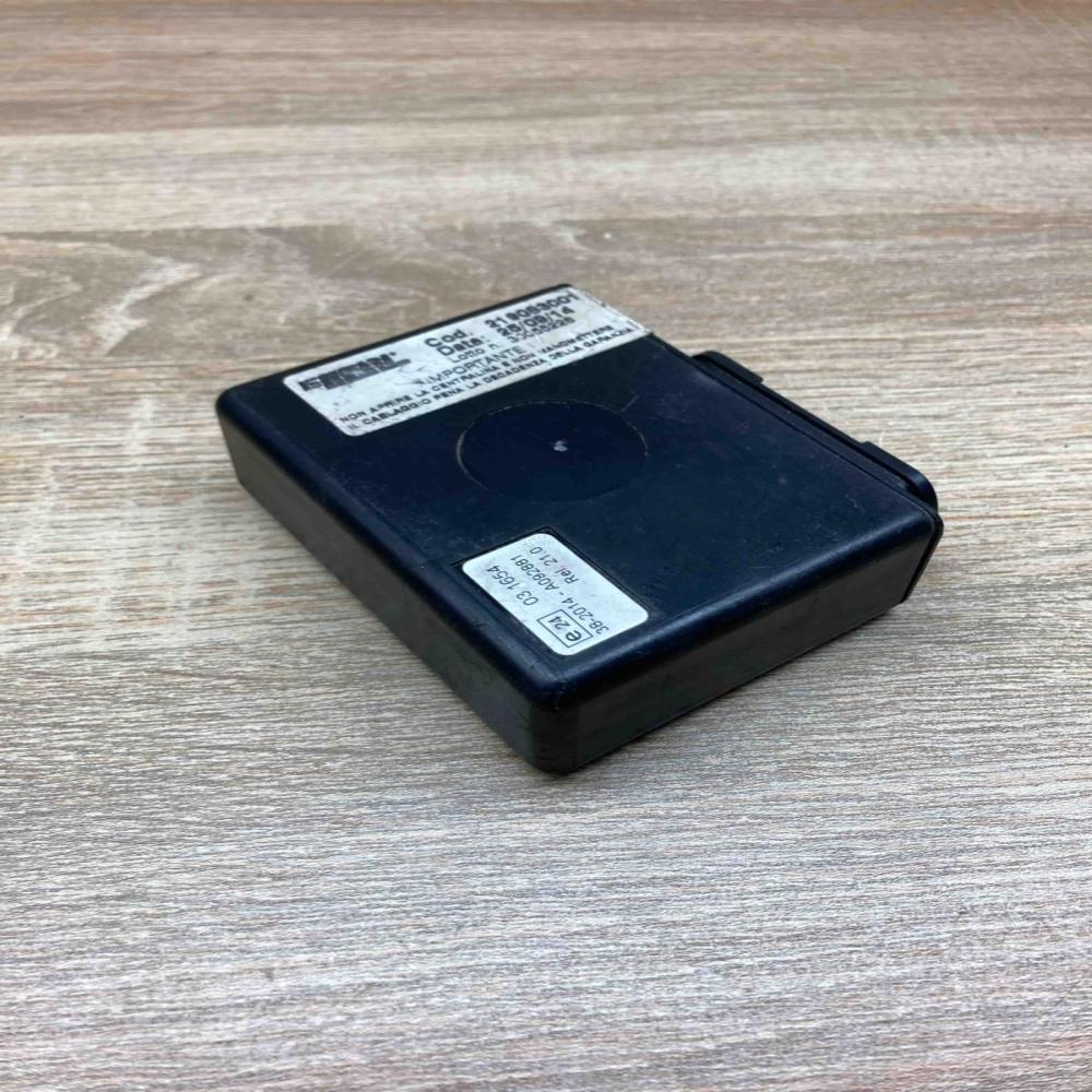 219083001 031654  Tow bar trailer control unit/module Audi A4 S4 B7 8E 8H