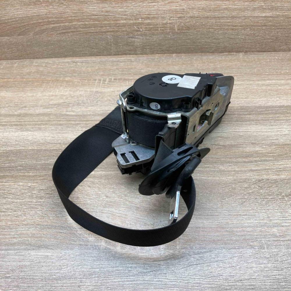 A2218603285 33043797 Right Front seatbelt Mercedes-Benz S W221