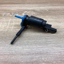 10 08 0202 357972752 With Plug Windscreen/windshield washer pump Opel Astra G