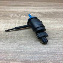 10 08 0202 357972752 With Plug Windscreen/windshield washer pump Opel Astra G