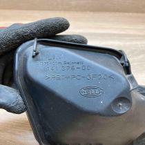 141375 00   Headlight/headlamp dust cover Audi A6 S6 C4 4A