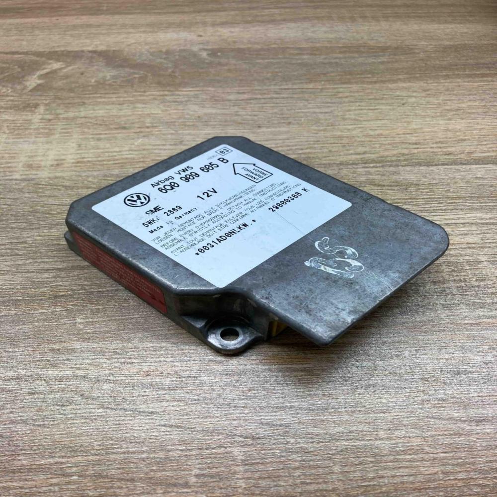 6Q0909605B   Airbag control unit/module Volkswagen PASSAT B5