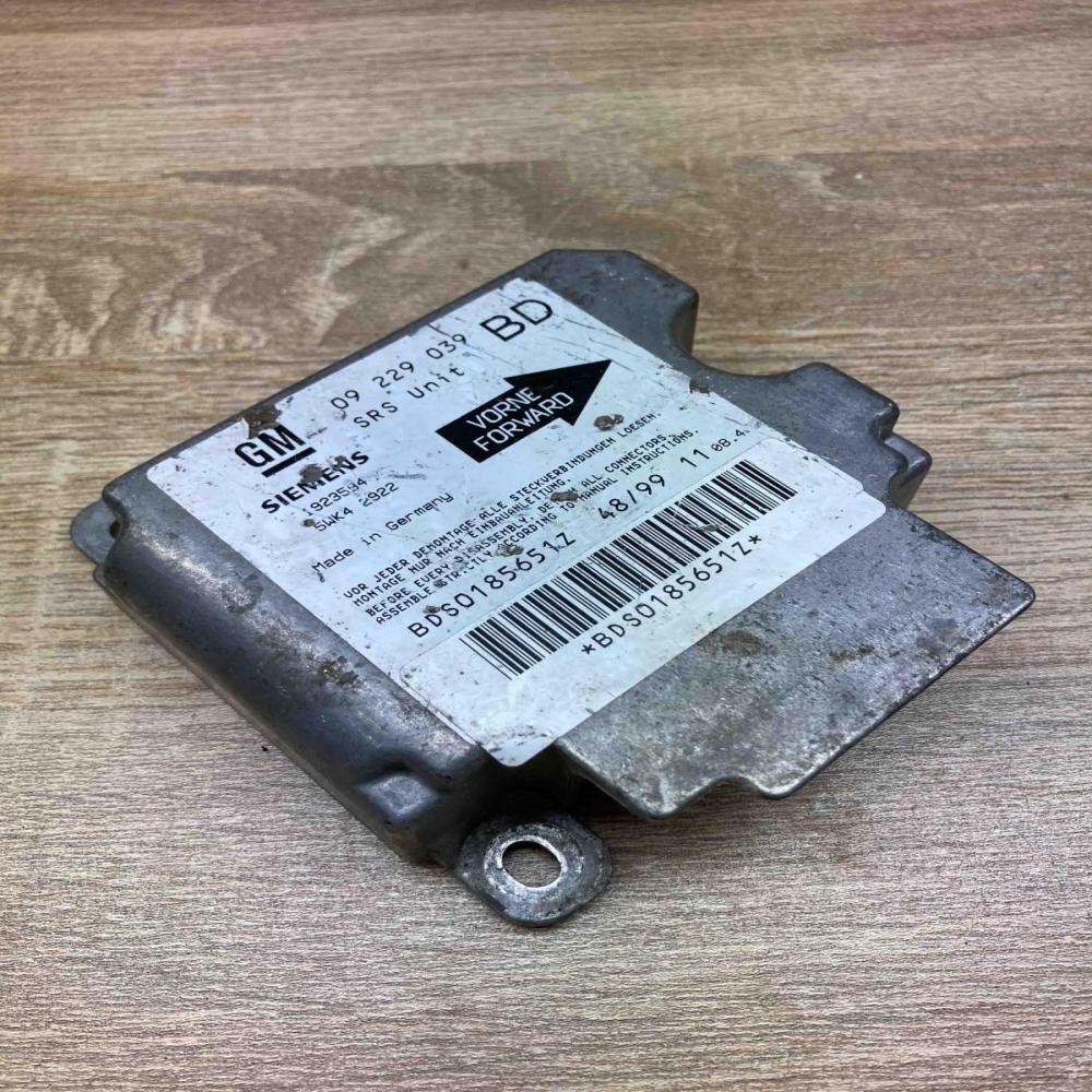 09229039 5WK42922 Used Airbag control unit/module Opel Vectra B