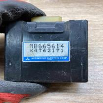 MB665614 X4T62171  Suspension control unit/module Mitsubishi Pajero