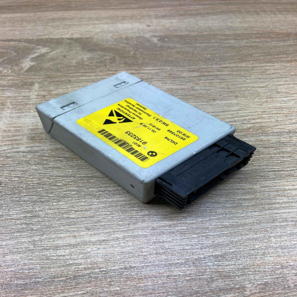 9183233 28137346  Center console control module BMW 5 E60 E61