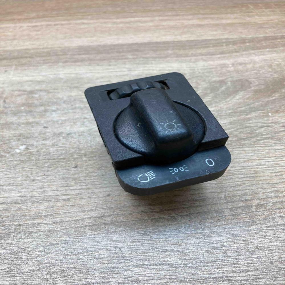 20592100   Light switch Opel Omega A