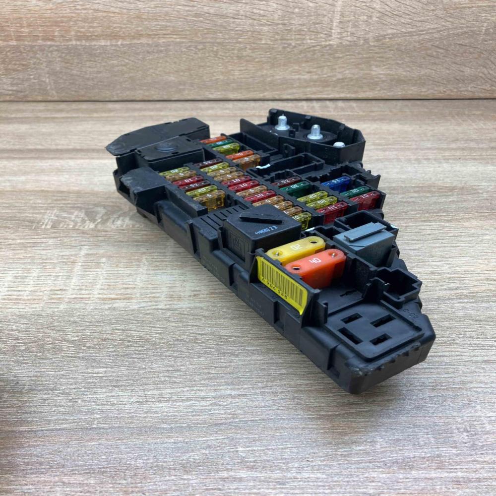 6906601 6906588  Fuse module BMW 5 E60 E61