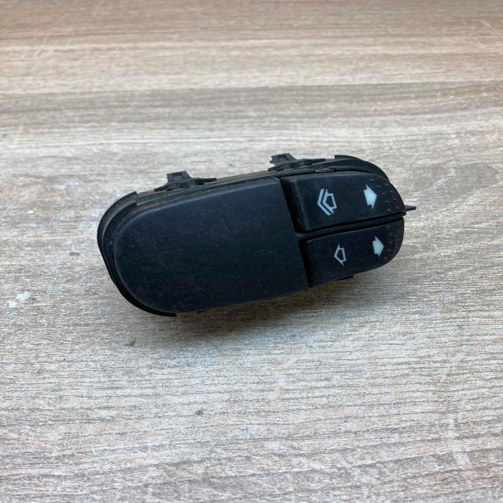YS4T 14529 AA   Electric window control switch Ford Focus