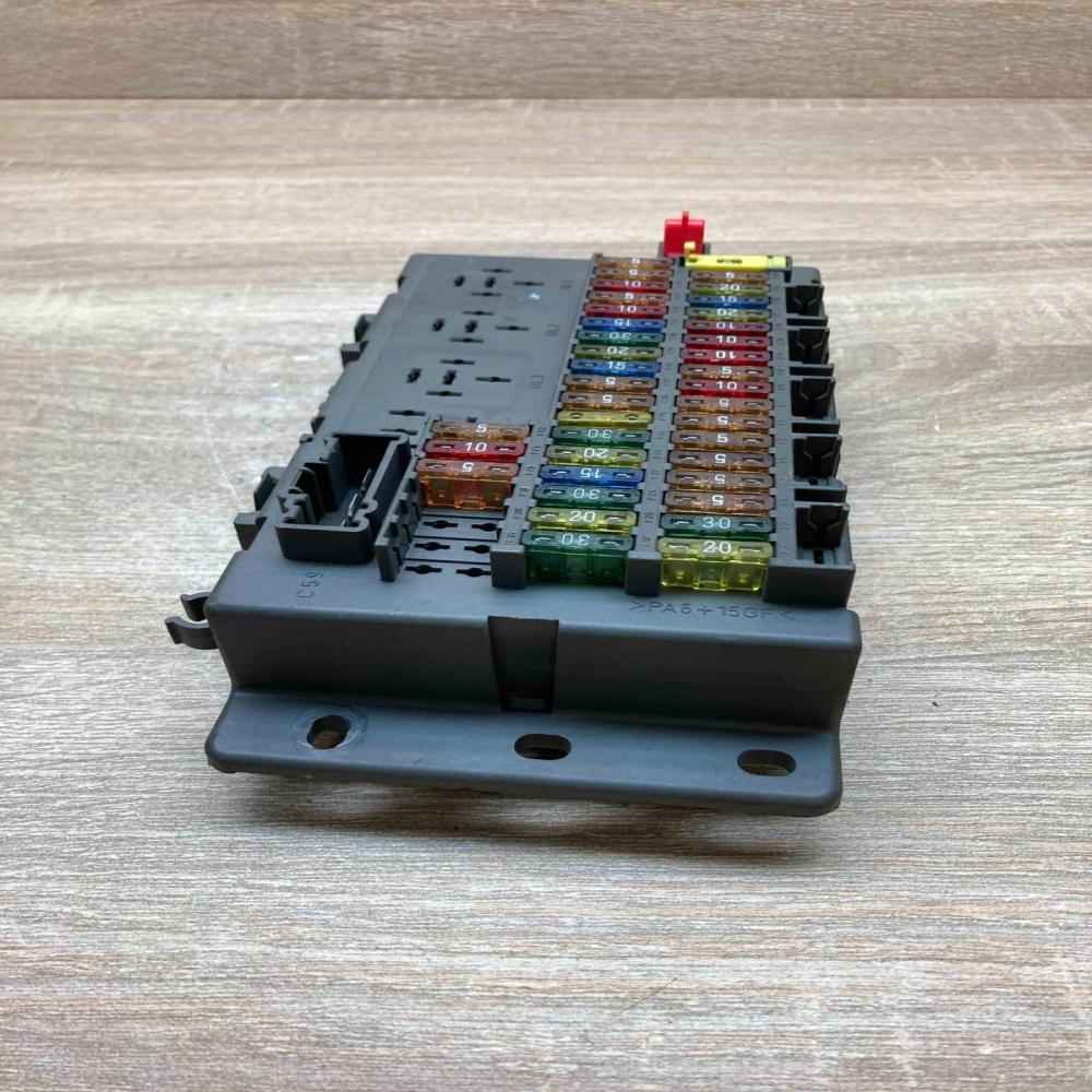 518174404   Fuse module Rover 75