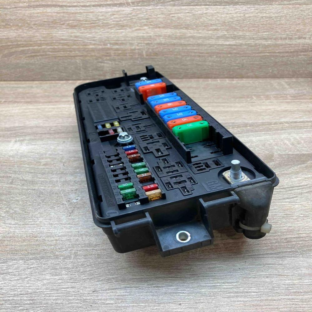 13144709  UQ Fuse module Opel Vectra C