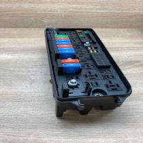 13144709  UQ Fuse module Opel Vectra C