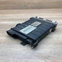 443907311E 0261200277  Engine control unit/module ECU Volkswagen PASSAT B3