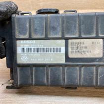 443907311E 0261200277  Engine control unit/module ECU Volkswagen PASSAT B3