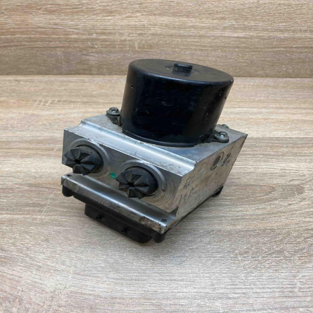 15732101 15732201 A  ABS Pump Peugeot 407