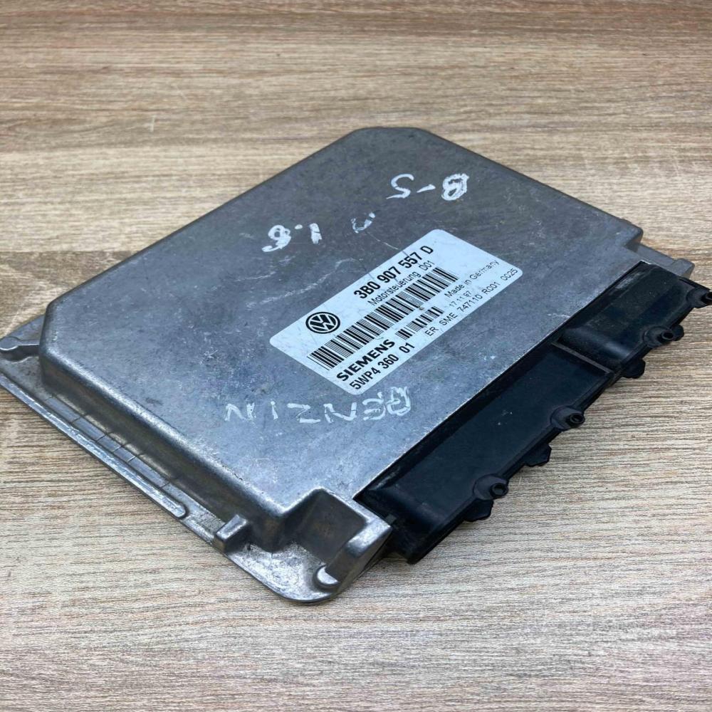 3B0907557D 5WP436001  Engine control unit/module ECU Volkswagen PASSAT B5