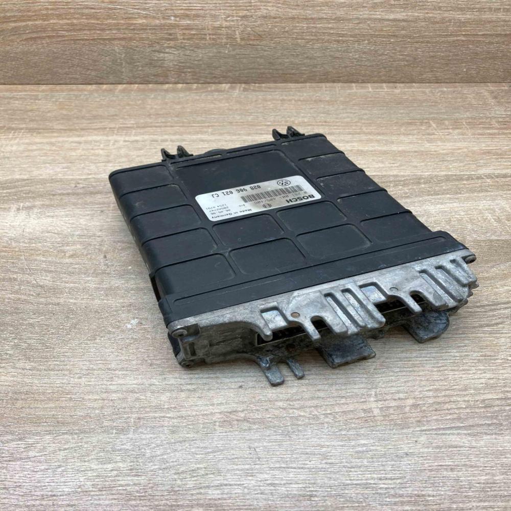 028906021CJ 0281001405  Engine control unit/module ECU Volkswagen Polo III 6N 6N