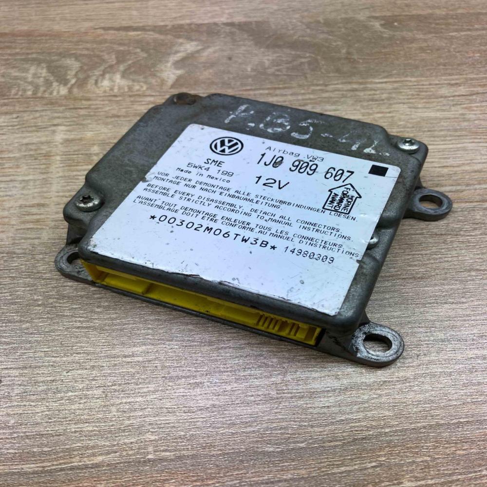 1J0909607 5WK4199  Airbag control unit/module Volkswagen PASSAT B5