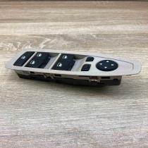 9208111 28 10 15  Electric window control switch BMW 1 F20 F21