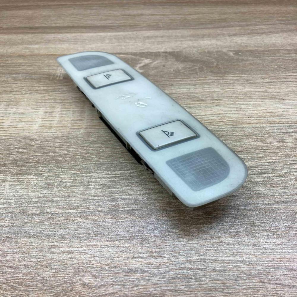 4F0947111   Rear seat light Audi A6 S6 C6 4F