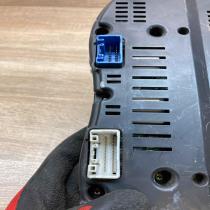 83800 05640 H 257410 9875  Speedometer (instrument cluster) Toyota Previa (XR30,