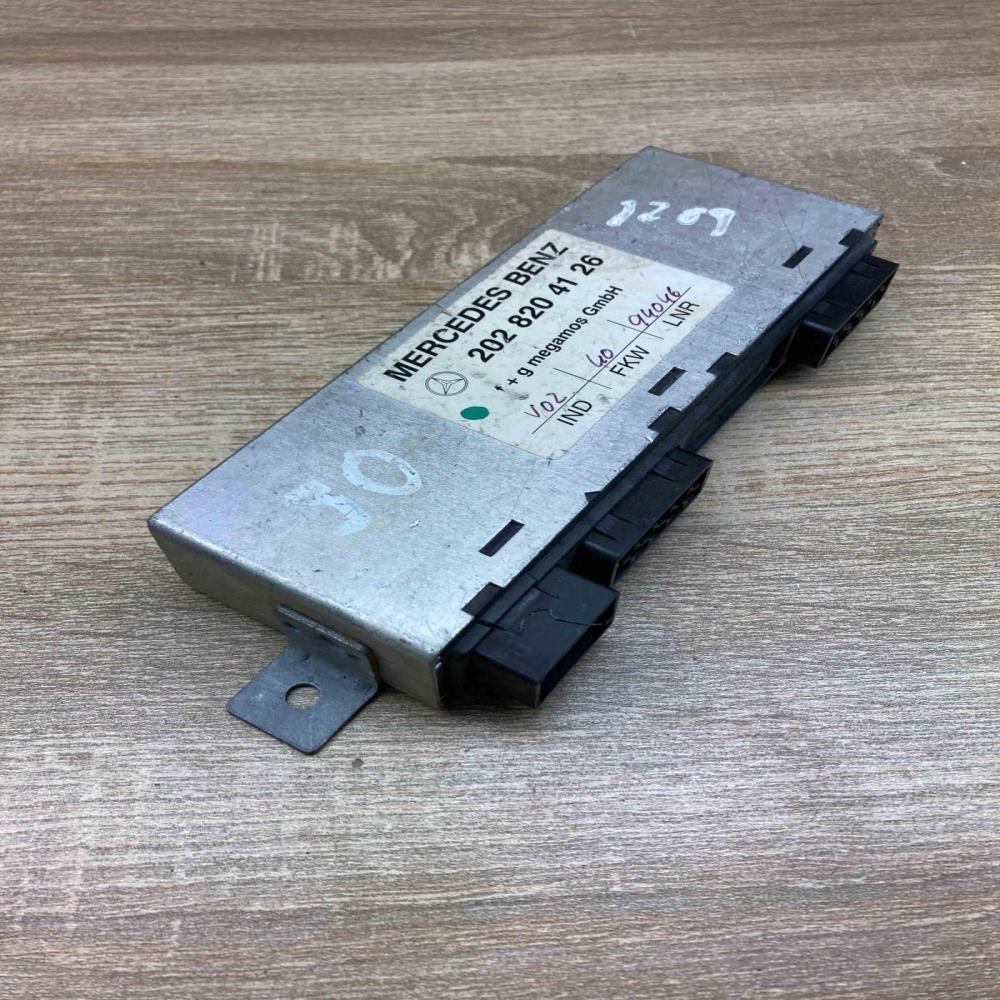 2028204126   Alarm control unit/module Mercedes-Benz C W202