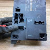 2198200726 00005030 Right Comfort/convenience module Mercedes-Benz CLS C219