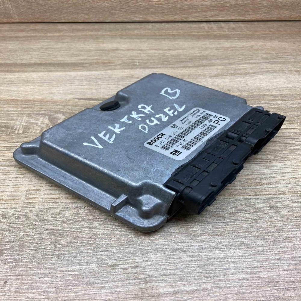 0281010271 24417196  Engine control unit/module ECU Opel Vectra B