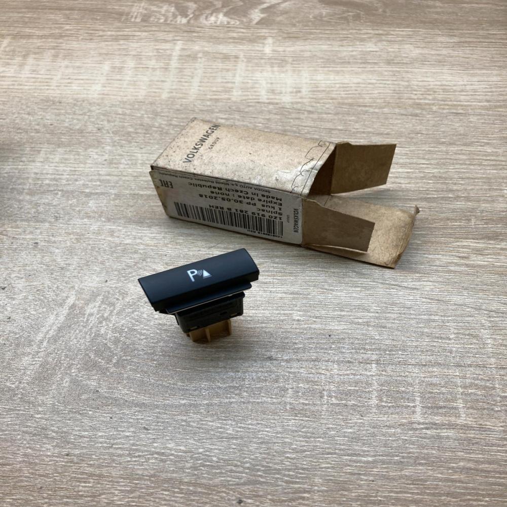 1Z0919281B   Parking (PDC) sensor switch Skoda Octavia Mk2 (1Z)