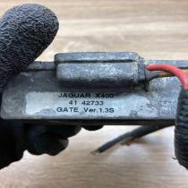 4142733   Heater blower motor/fan resistor Jaguar XJ X40