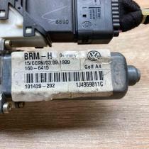 1J4959811C  With Plug Rear door window regulator motor Volkswagen Golf IV