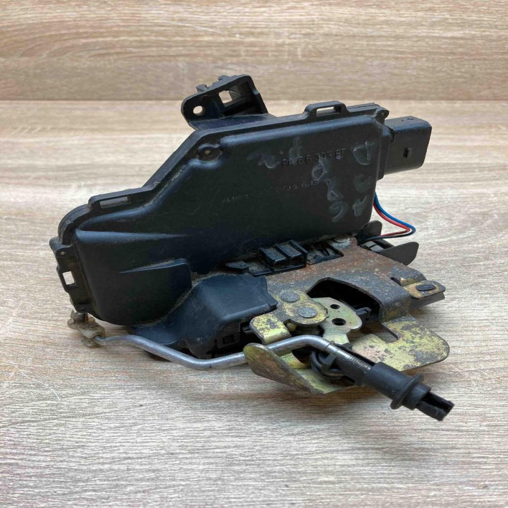 4B1837016B   Front door lock Audi A6 S6 C5 4B